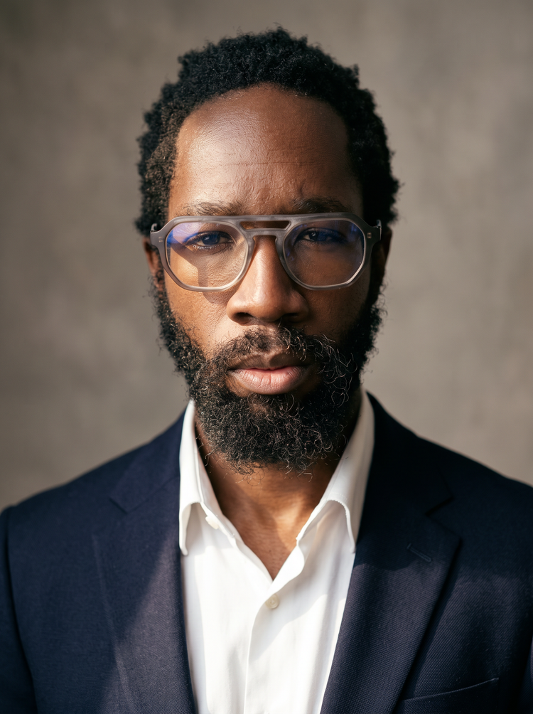 Portrait d’Adriel Wildman, artiste de Wildinheart Gallery
